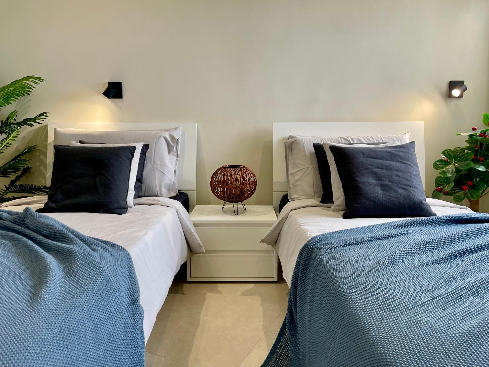 Bugibba Square Seafront Lux Apartments By Holi St. Paul's Bay Exterior foto