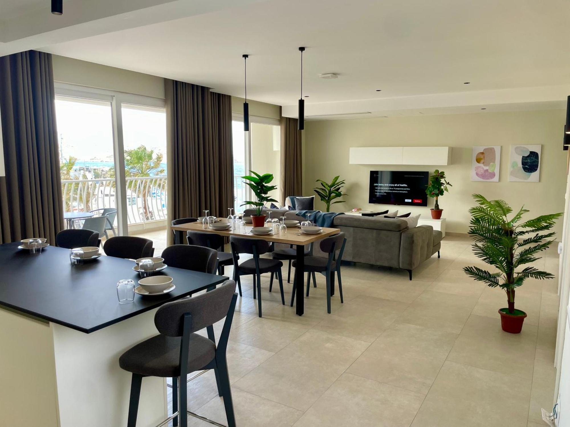 Bugibba Square Seafront Lux Apartments By Holi St. Paul's Bay Exterior foto