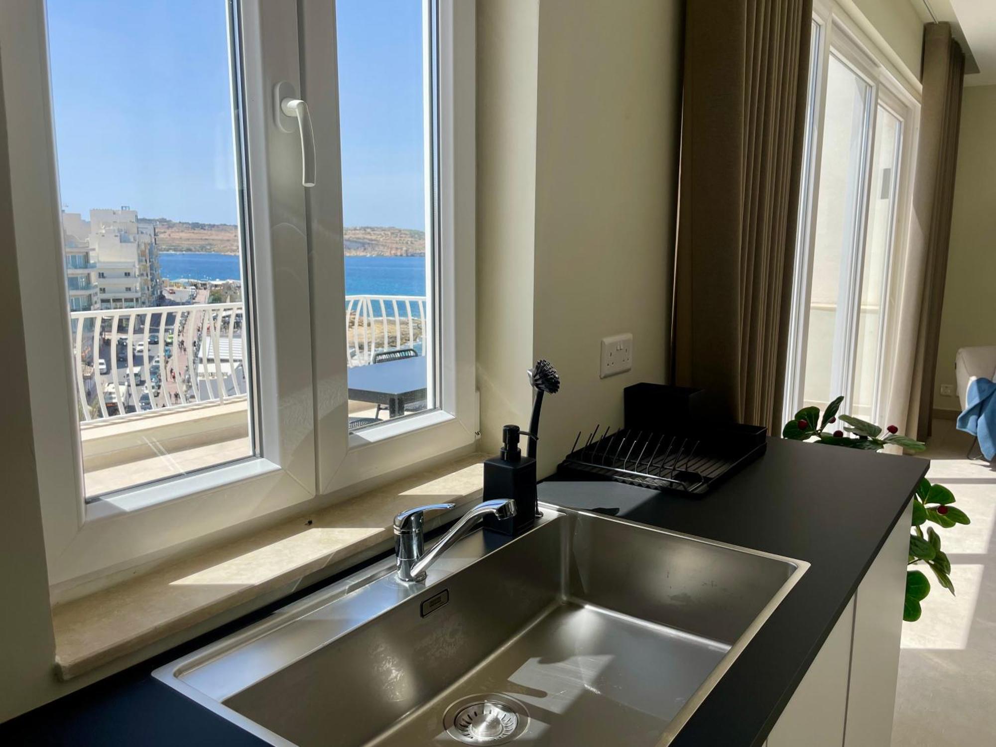 Bugibba Square Seafront Lux Apartments By Holi St. Paul's Bay Exterior foto
